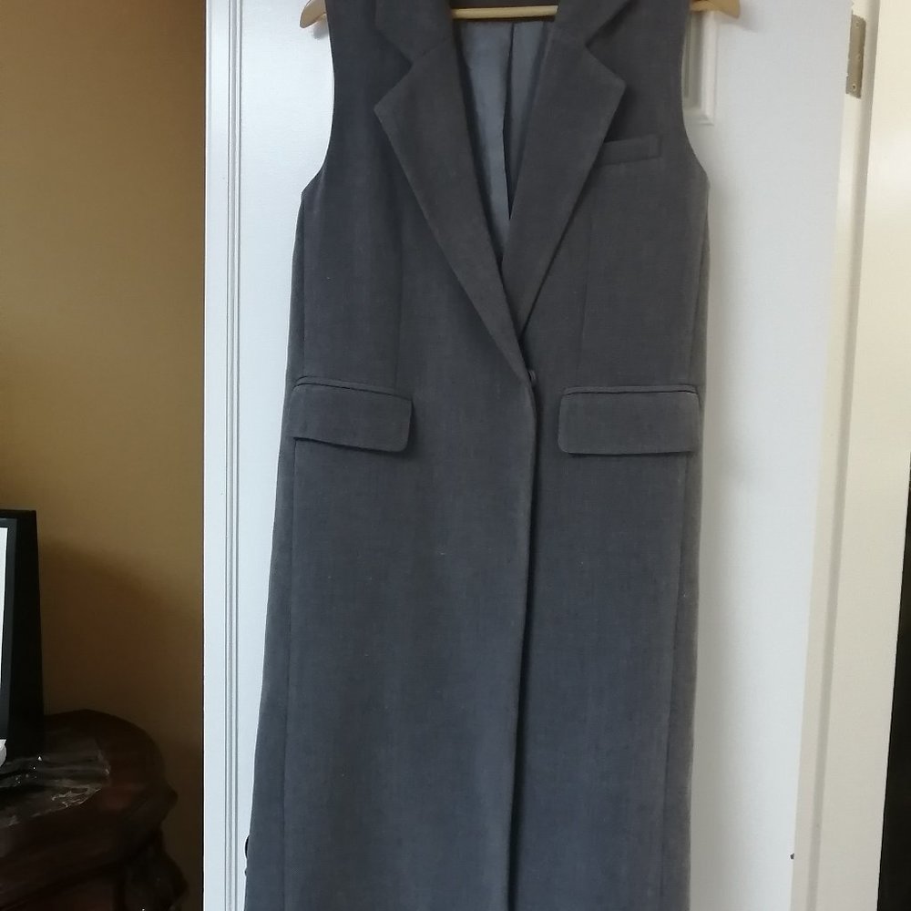 Beautiful, Stylish Marciano women's long dress west